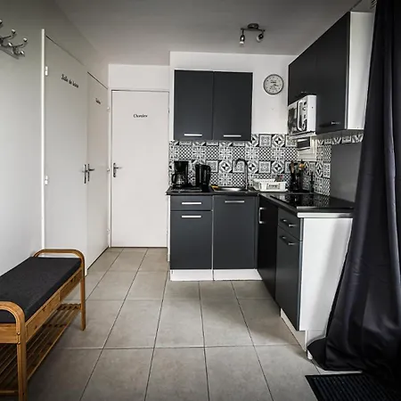 Charmant Deux Pieces Rez De Chaussee Cabourg Exterior foto